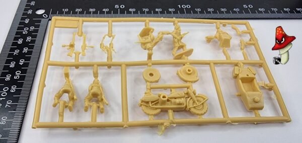 HaT 8126 WWII German Motorcycle & Sidecar 1/72 Model Soldiers 1 X Sprue Unboxed - Image 6