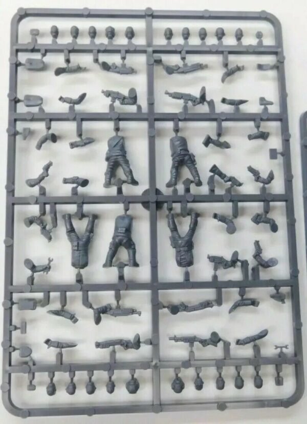 North Star Miniatures Stargrave Crew 1 x Sprue 5 x figures 28mm 1/56 scale - Image 7