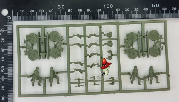 HaT 8119 WWII German Bicyclists 1/72 Model Soldiers kit 1 X Sprue Unboxed - Image 2