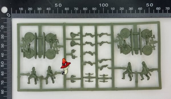 HaT 8119 WWII German Bicyclists 1/72 Model Soldiers kit 1 X Sprue Unboxed - Image 3