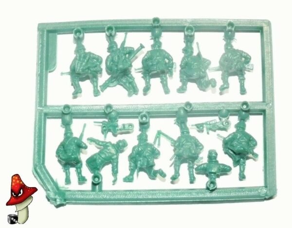 HaT 8265 WWII American US Tank Riders 1/72 Model Soldiers kit 1 SPRUE 11 figures - Image 3