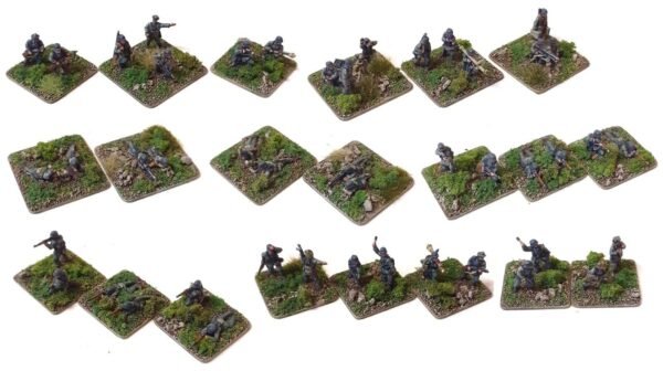 Victrix German Infantry & Heavy Weapons 12mm 1:144 scale WWII VG12013 184 figure - Image 7