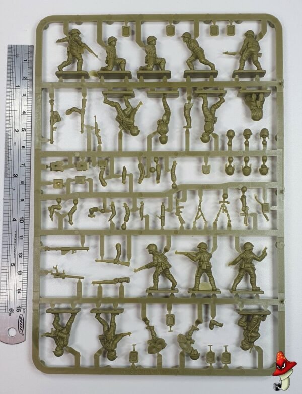 Valiant Miniatures 1/72 WWII American GIs 1942/44 VM003 1 x sprue 17 figures - Image 3