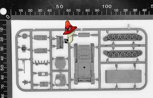 Victrix Cromwell mk VII 12mm 1:144 scale WWII 1 x plastic sprue loose VG12005 - Image 3