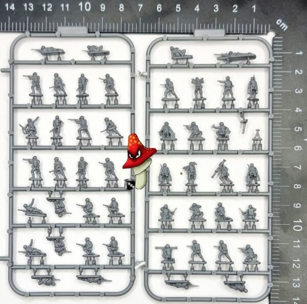 Victrix 47 x US Infantry Troops 12mm 1:144 WWII VG12019 1 x Sprue Set Unboxed - Image 2