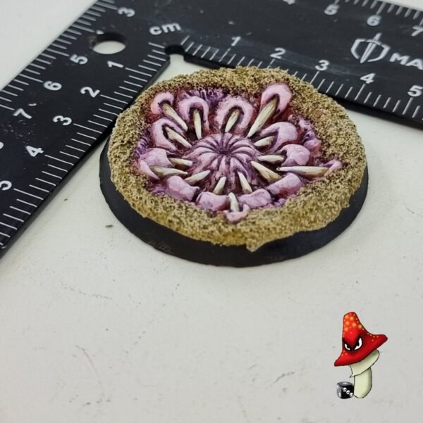 1 x 50mm PitBeast Round Resin Base scenic tyranid 40k wargames scenery  Mawpit - Image 3