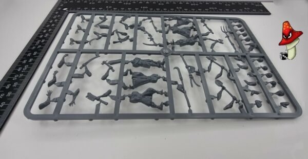 Living Dead Peasants Fireforge Games Forgotten World 1/56 28mm  1 x Sprue  DnD - Image 4