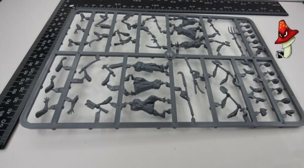 Living Dead Peasants Fireforge Games Forgotten World 1/56 28mm  1 x Sprue  DnD - Image 5